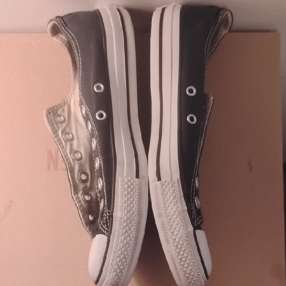 Converse Black and White Lace Up Sneakers - Picture 3 of 6